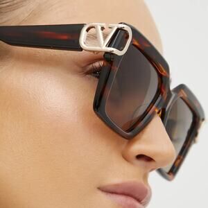 New! Valentino V UNO VLS 107B Brown Tortoise Sunglasses, Authentic